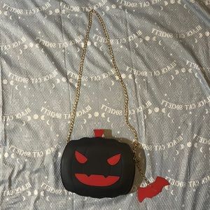 Black and Red Jack-o-lantern Crossbody Bag
